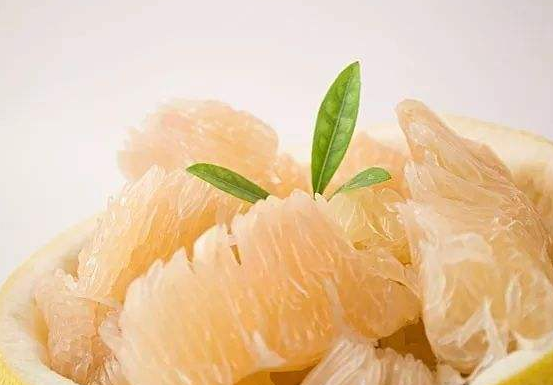 猫咪可不可以吃柚子